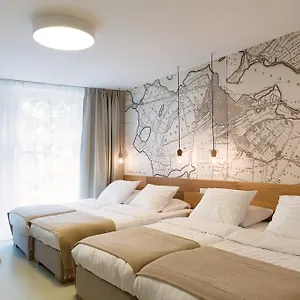 https://the-mansion.amsterdamhotelsnl.com